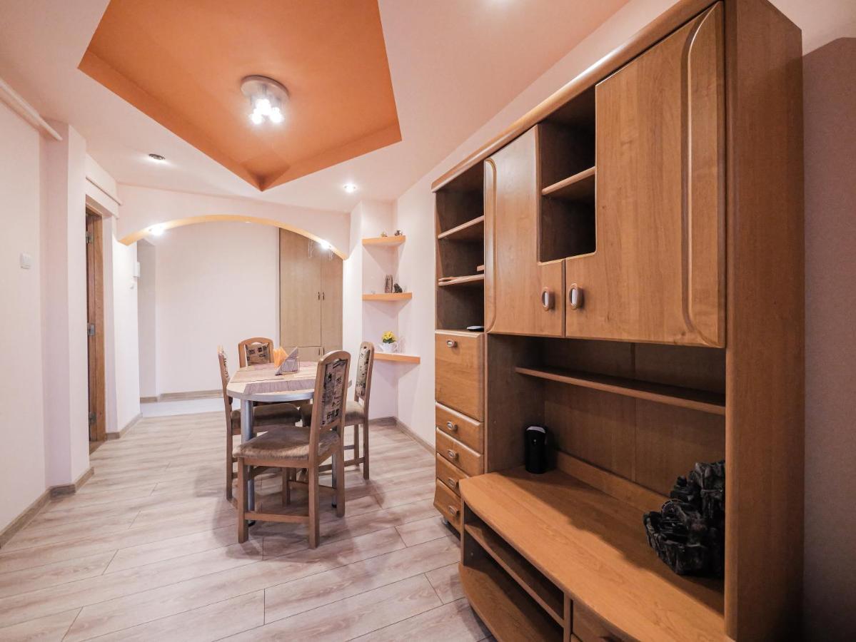 Luxury Ultracentral Curtea De Arges Exterior photo